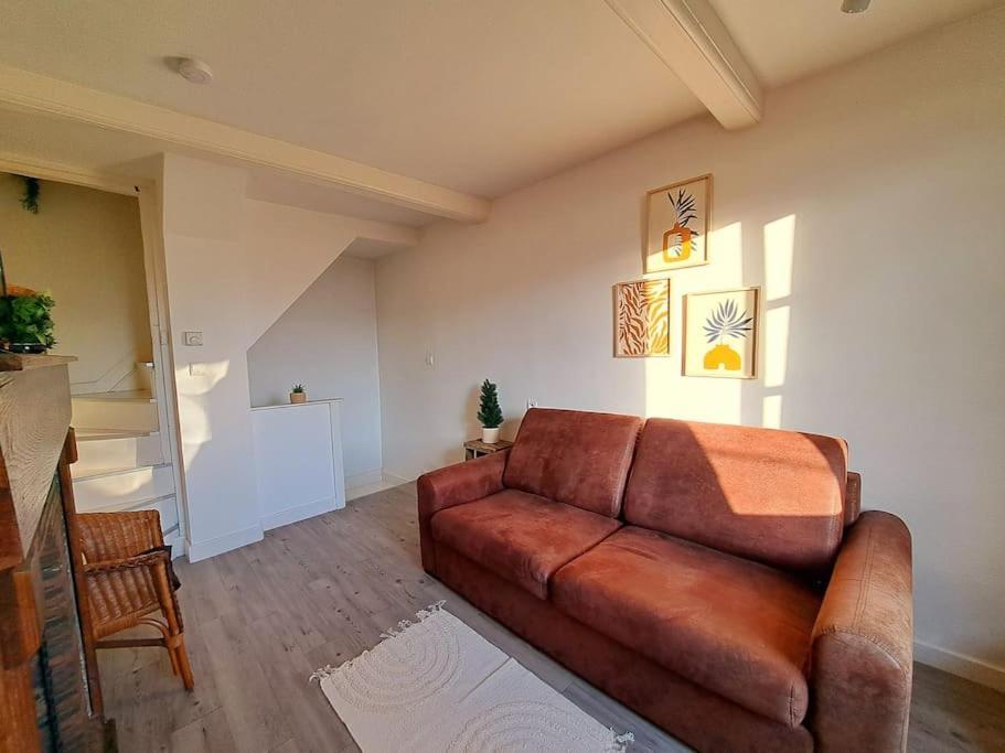 Charmant Duplex A Thiers, Vue Sur La Chaine Des Puys Экстерьер фото